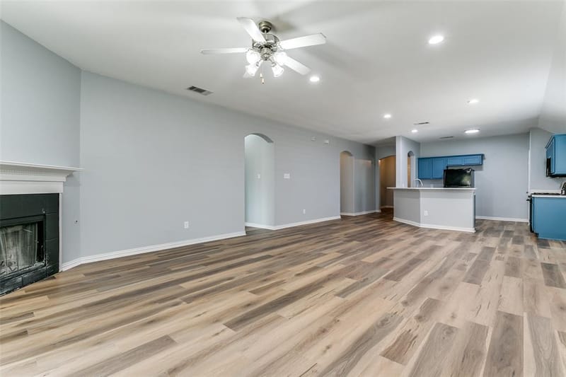 815 Creekside Drive, Little Elm TX 75068 - Photo 9