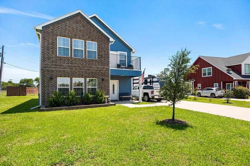 220 Swan Parkway, East Tawakoni TX 75472 - Photo 4