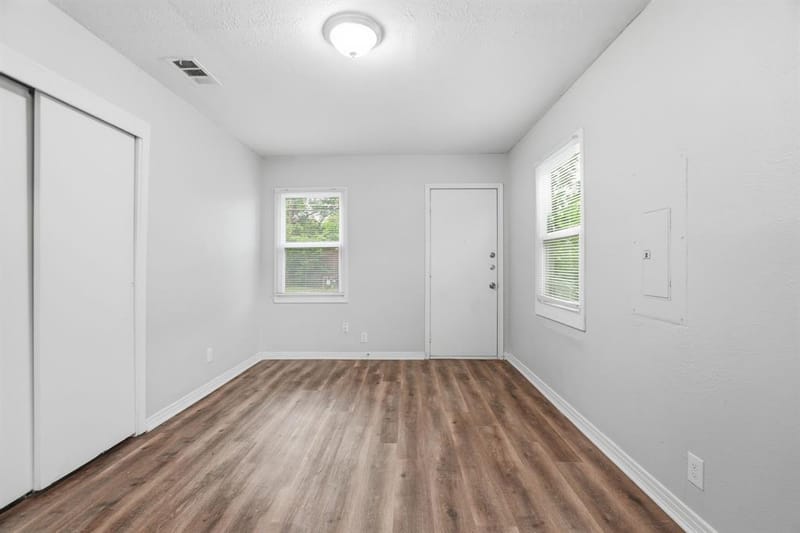 2547 Wilton Avenue, Dallas TX 75211 - Photo 24