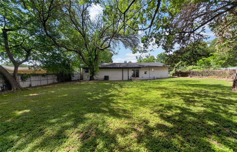 614 Colonial Drive, Athens TX 75751 - Photo 25