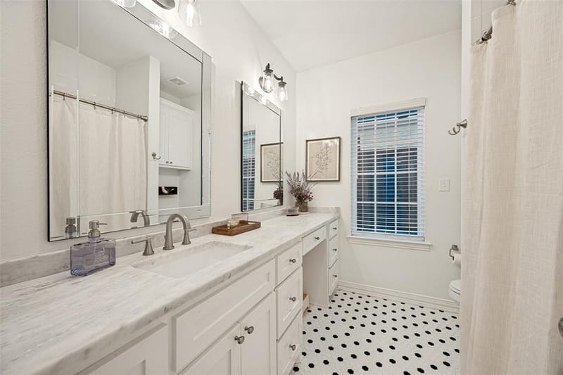 915 Waterloo Lake Drive, Denison TX 75020 - Photo 15