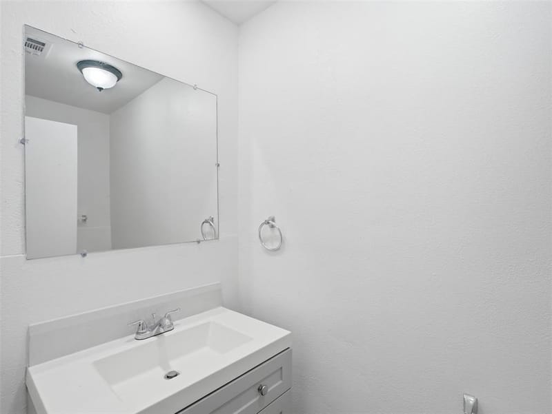 304 W Texas Street, Denison TX 75020 - Photo 13