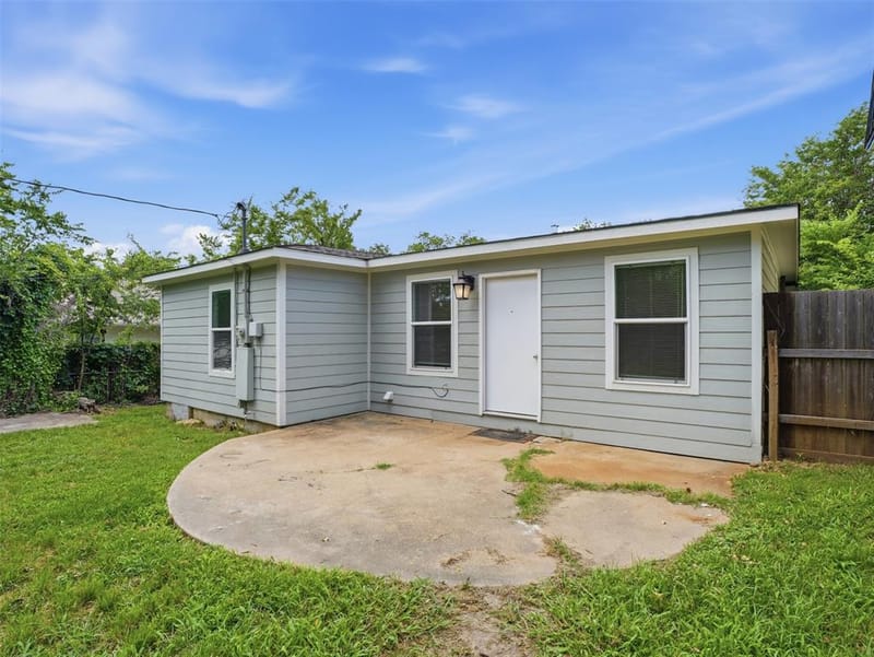 304 W Texas Street, Denison TX 75020 - Photo 22