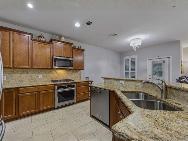 2204 Cane Hill Drive, Frisco TX 75036 - Photo 6