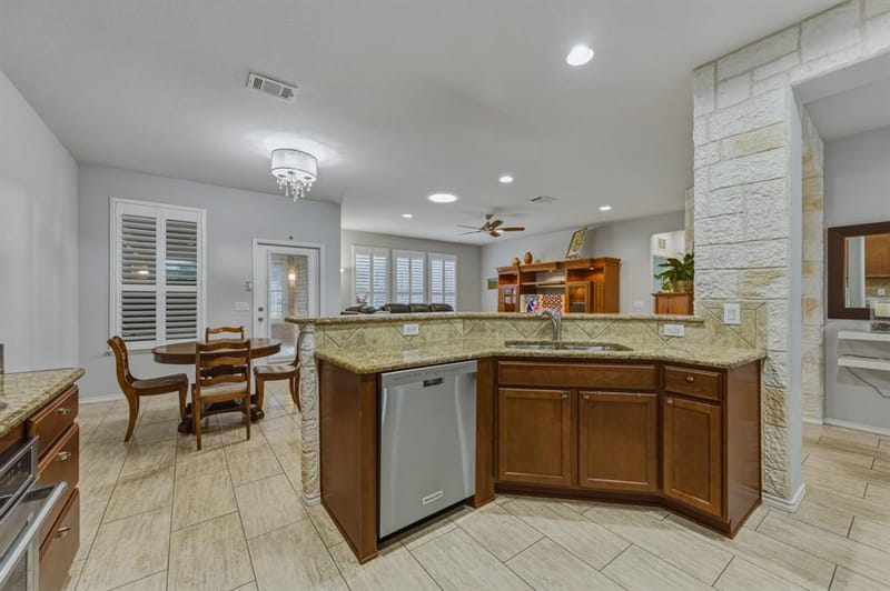2204 Cane Hill Drive, Frisco TX 75036 - Photo 10