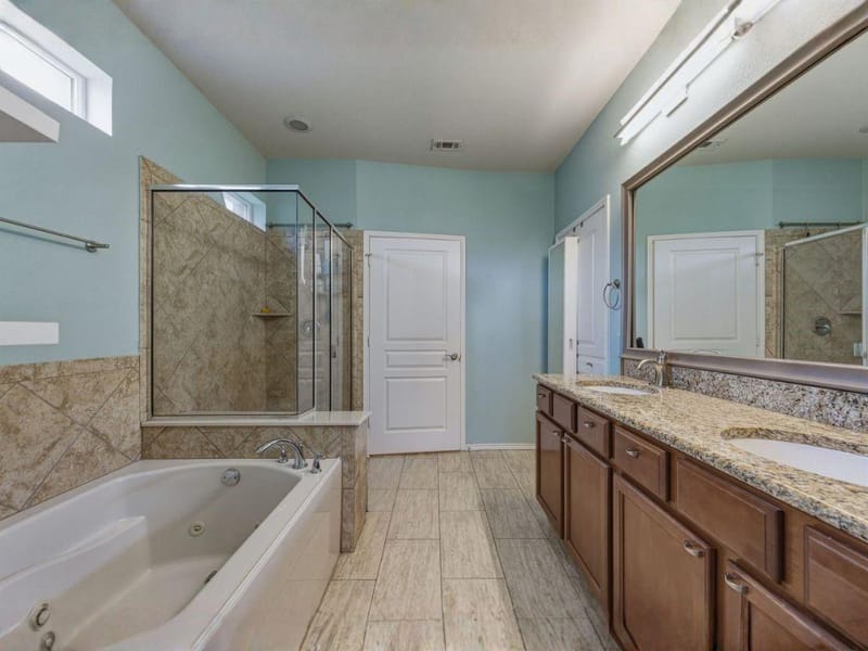 2204 Cane Hill Drive, Frisco TX 75036 - Photo 18