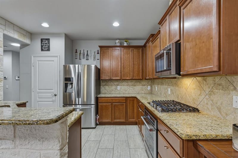 2204 Cane Hill Drive, Frisco TX 75036 - Photo 11