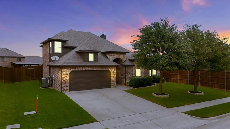 1105 Safrano Street, Midlothian TX 76065