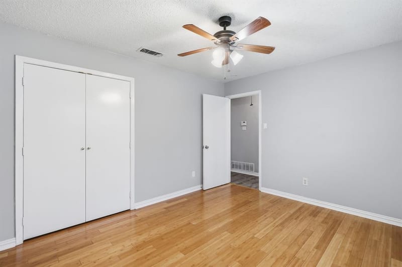 2202 Canyonwood Drive, Arlington TX 76012 - Photo 16