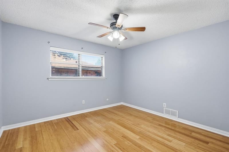 2202 Canyonwood Drive, Arlington TX 76012 - Photo 22