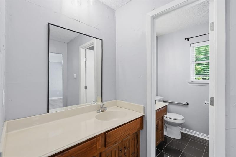 2202 Canyonwood Drive, Arlington TX 76012 - Photo 20