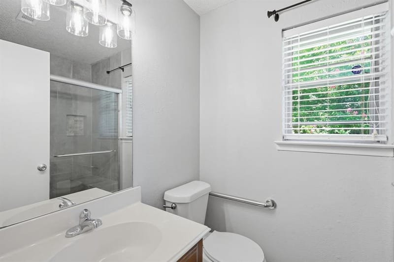 2202 Canyonwood Drive, Arlington TX 76012 - Photo 21
