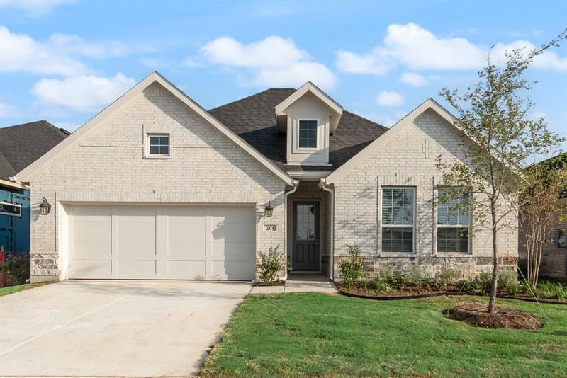 201 Hatherley Street, Little Elm TX 75068 - Photo 2