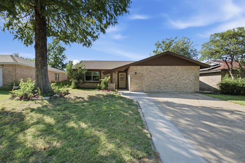 1615 Roundrock Trail, Mesquite TX 75149