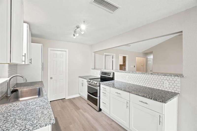 1615 Roundrock Trail, Mesquite TX 75149 - Photo 8