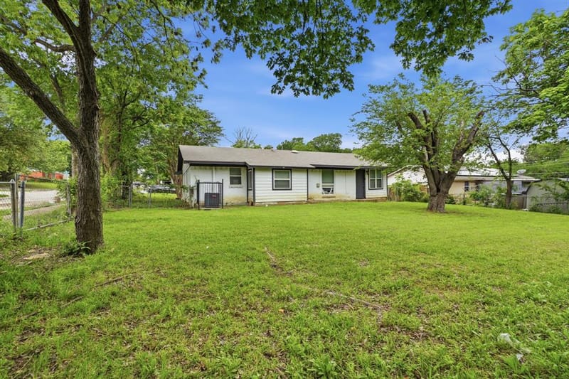 1724 Spring Lake Drive, Mesquite TX 75149 - Photo 5