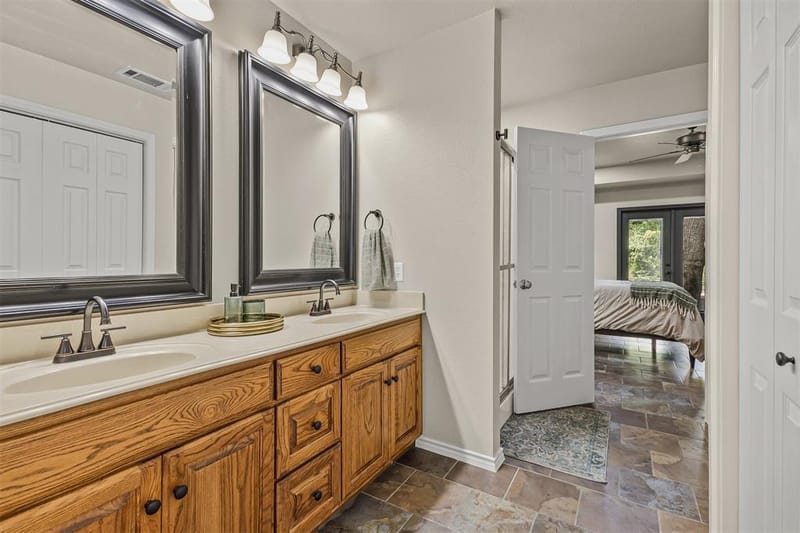 129 Donna Drive, Gun Barrel City TX 75156 - Photo 18
