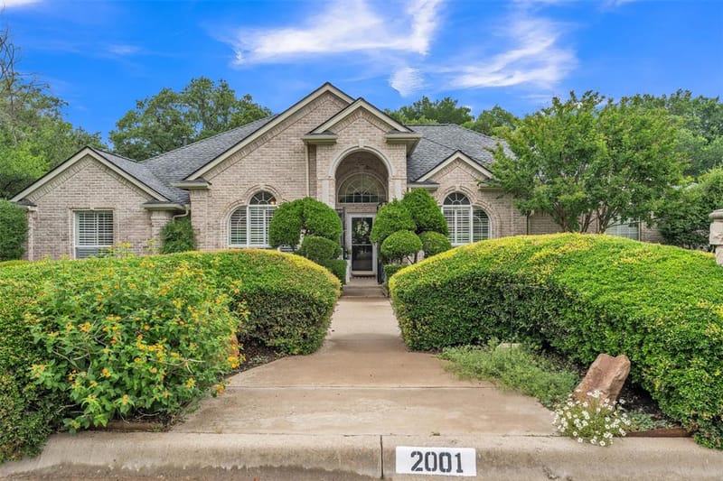 2001 Country Brook Drive, Weatherford TX 76087 - Photo 3
