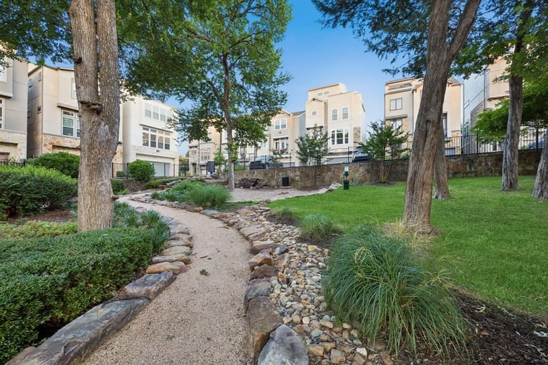 1925 Woodland Heights Place, Dallas TX 75208 - Photo 33