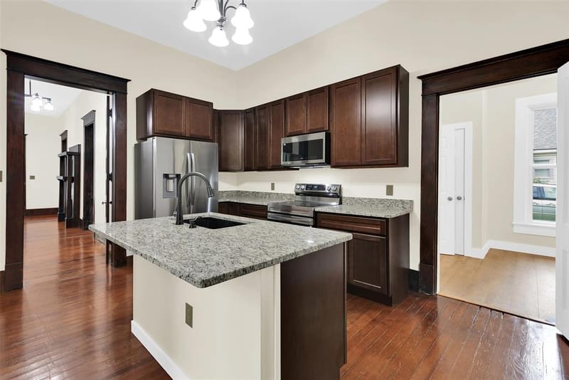 1219 S Travis Street, Sherman TX 75090 - Photo 13