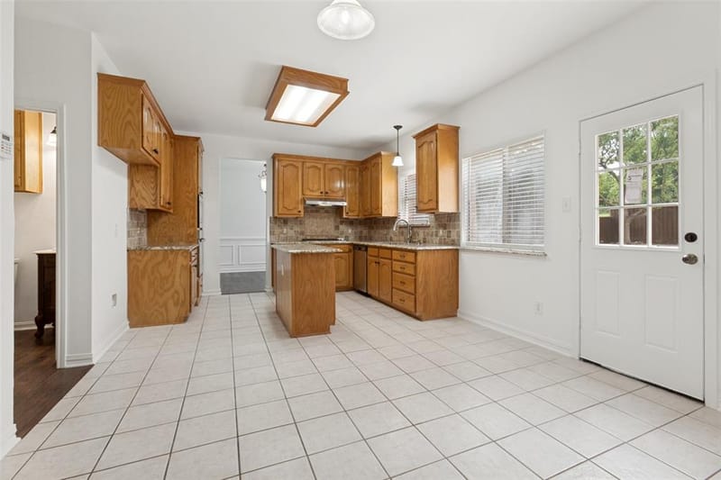 304 Elizabeth Trail, Murphy TX 75094 - Photo 16