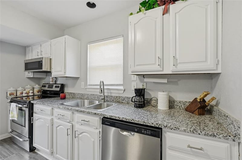 2848 Harbinger Lane, Dallas TX 75287 - Photo 17