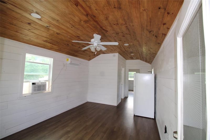 188 Private Road 8703, Ben Wheeler TX 75754 - Photo 10