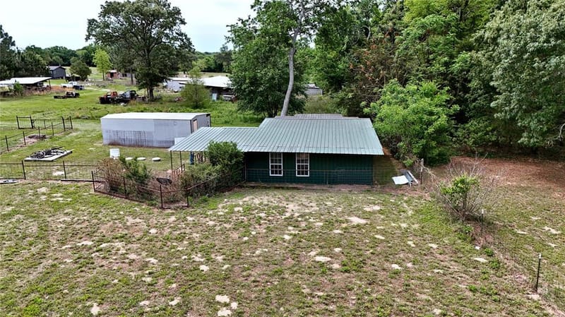 188 Private Road 8703, Ben Wheeler TX 75754 - Photo 8