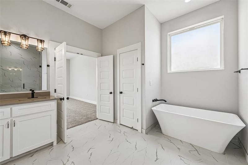681 Davenport Drive, Waxahachie TX 75167 - Photo 8