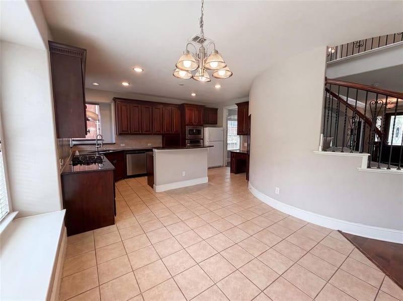 10330 Sandbar Drive, Irving TX 75063 - Photo 6