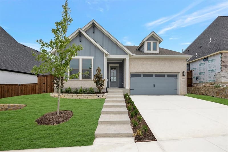 2537 Domingo Drive, Fort Worth TX 76008