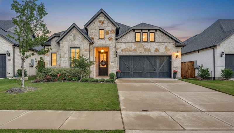 1806 Hidden Water Trail, Midlothian TX 76065 - Photo 2