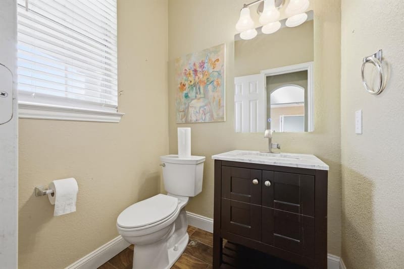 1605 Hawkins Court, Carrollton TX 75010 - Photo 17