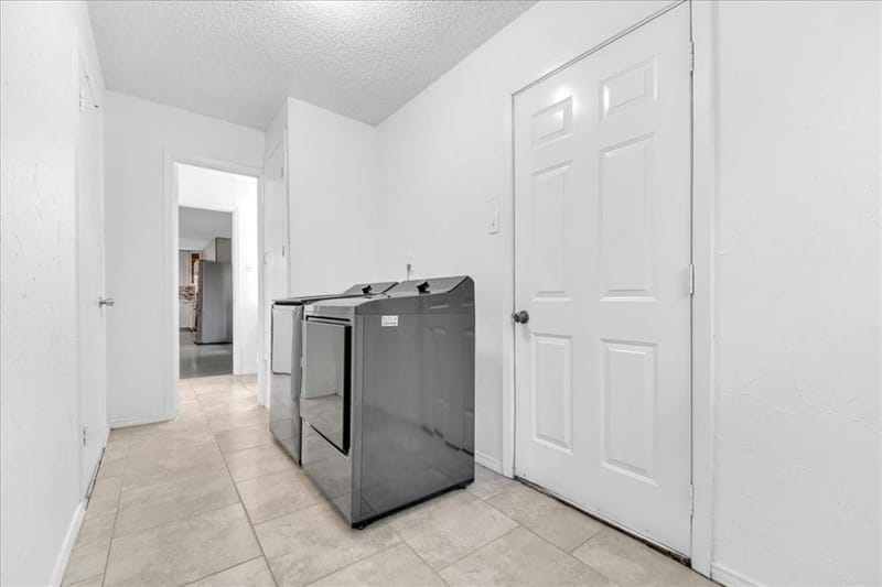 1401 Greentree Lane, Garland TX 75042 - Photo 20