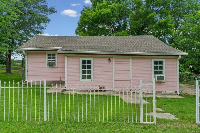 325 West Lane, Quinlan TX 75474 - Photo 4