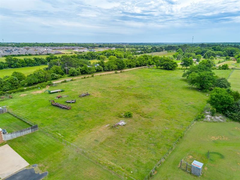 807 Caddo Road, Joshua TX 76058 - Photo 35