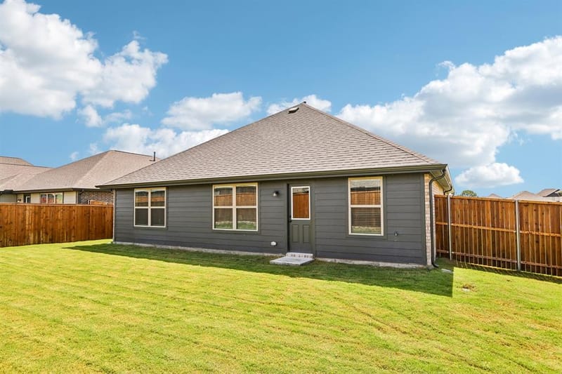 548 Stone Hollow Drive, Van Alstyne TX 75495 - Photo 38