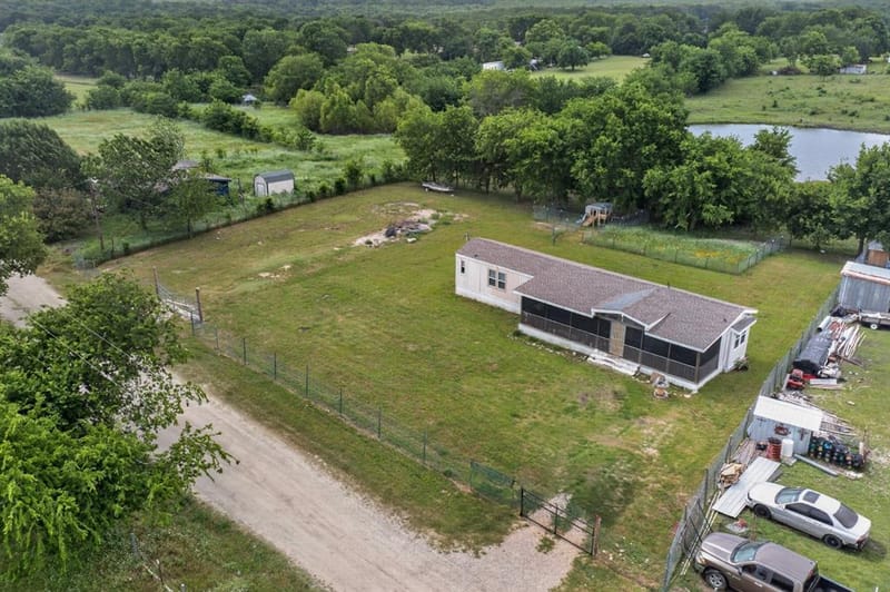 979 Private Road 3784, Quinlan TX 75474