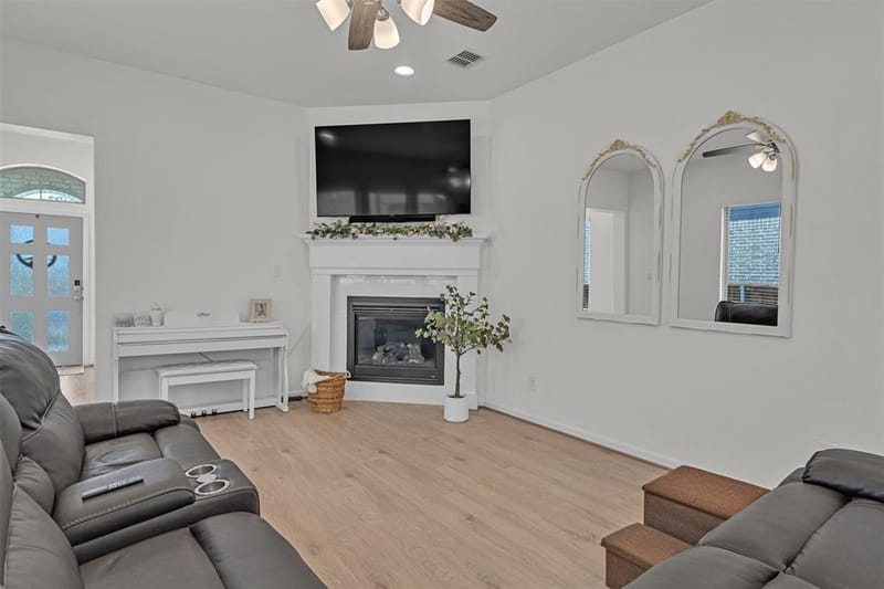 228 Palo Duro Bend, Rhome TX 76078 - Photo 24