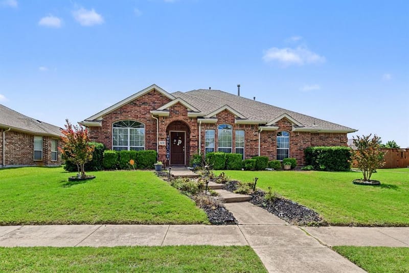 3210 Silver Springs Way, Rowlett TX 75089 - Photo 2