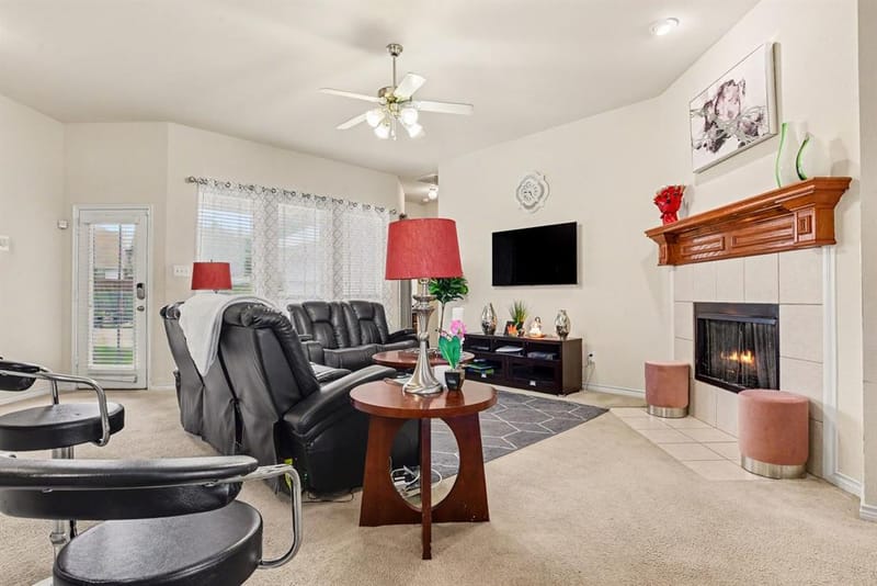 3210 Silver Springs Way, Rowlett TX 75089 - Photo 4