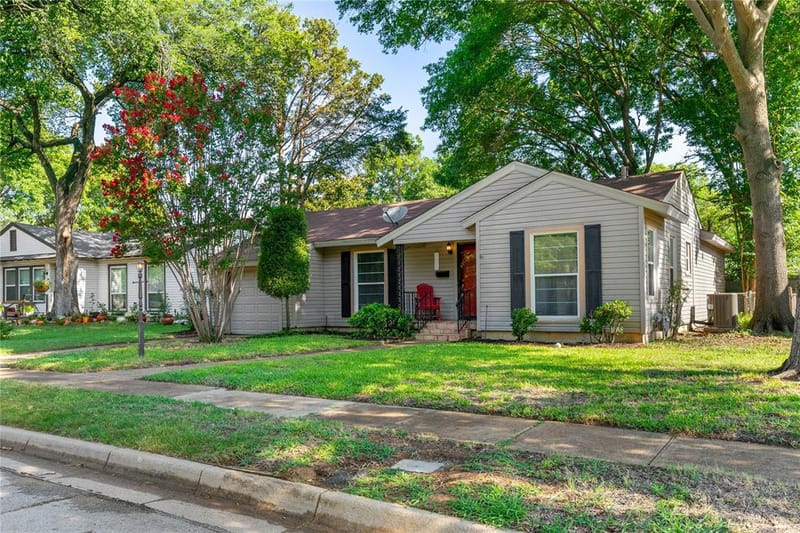 1309 Marydale Drive, Arlington TX 76013 - Photo 3