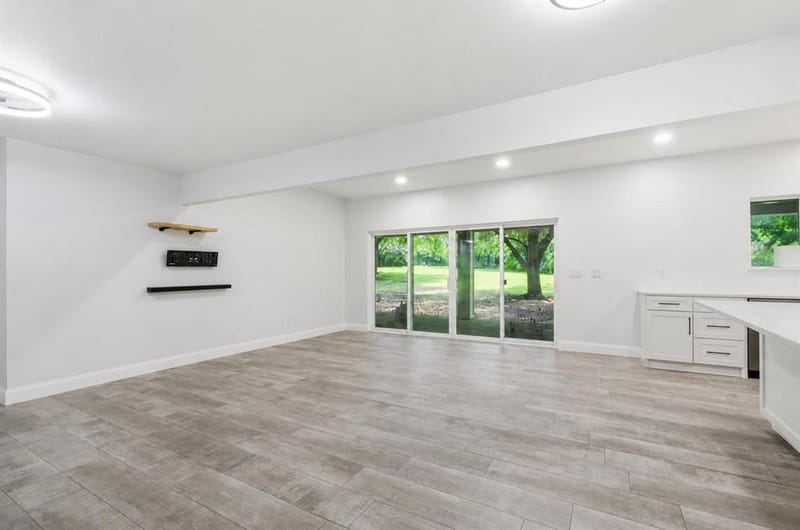 714 S Deerfield Circle, Arlington TX 76015 - Photo 6