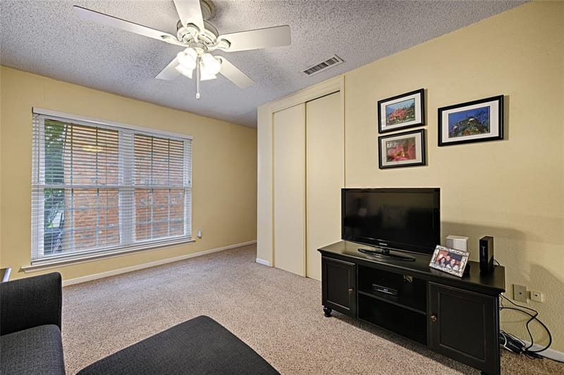 2954 Woodcroft Circle, Carrollton TX 75006 - Photo 23