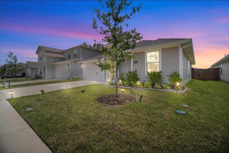 6505 Shoreline Lane, Princeton TX 75407 - Photo 2