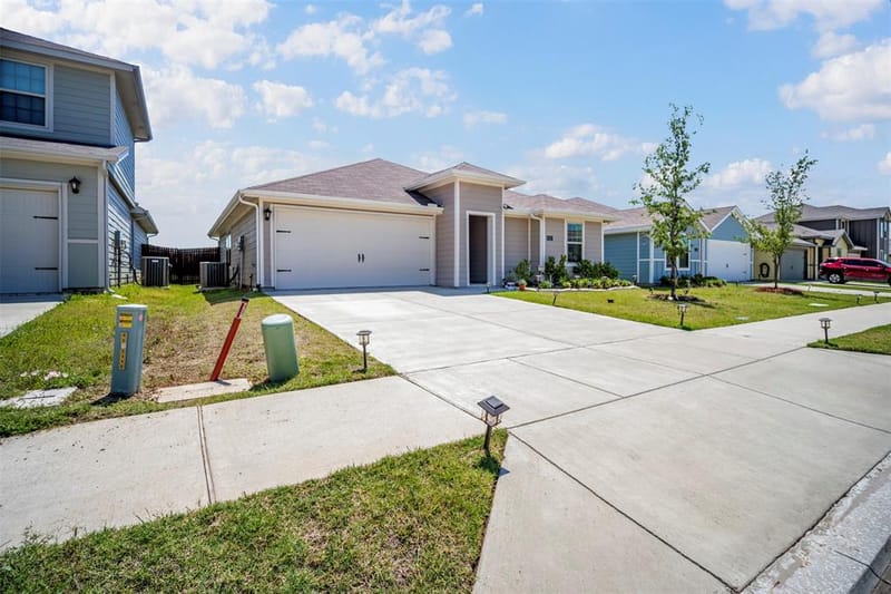 6505 Shoreline Lane, Princeton TX 75407 - Photo 7
