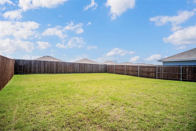 6505 Shoreline Lane, Princeton TX 75407 - Photo 25
