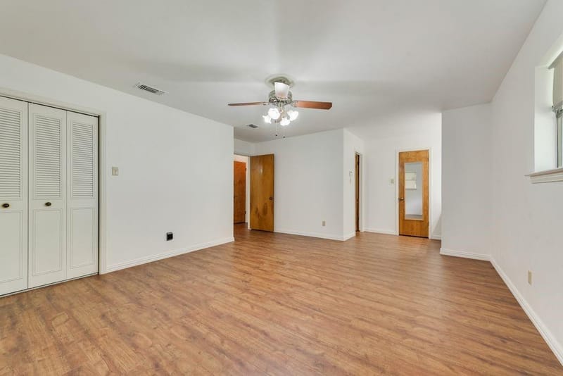 135 S Capri Drive, Duncanville TX 75116 - Photo 23