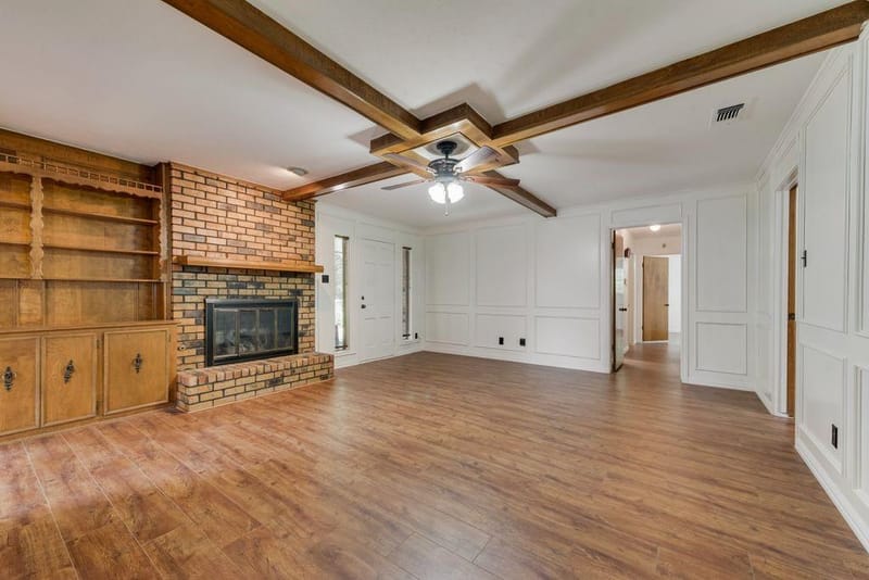 135 S Capri Drive, Duncanville TX 75116 - Photo 9