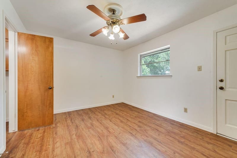 135 S Capri Drive, Duncanville TX 75116 - Photo 18
